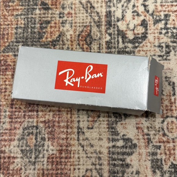 Authentic RayBan RB2132 New Wayfarer Sunglasses, Tortoise Frame, Brown Lenses - Picture 16 of 16